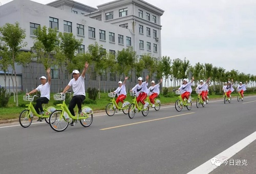 C:\Users\Administrator\Desktop\9..jpg C:\Users\Administrator\Desktop\9..jpg